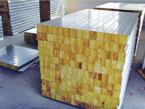 彩鋼夾芯板在陽泉鋼結(jié)構(gòu)廠房中的應用