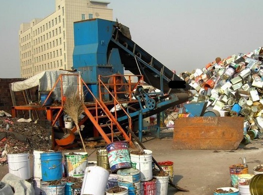 鋼結構加工中廢舊油漆桶應該如何處置